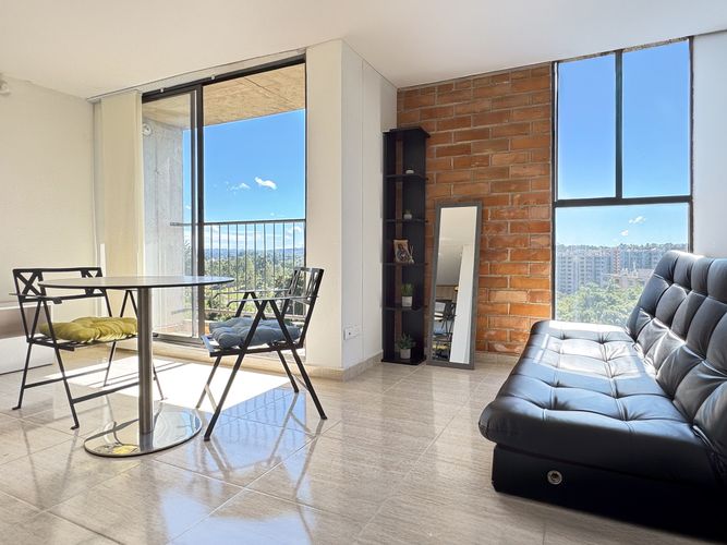Apartamento de 2 alcobas en venta en Cuatro Esquinas, Rionegro, 57 m² · foto 2 de 12
