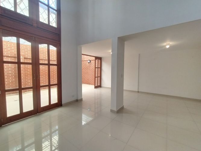 Casa en venta en El Ingenio, Cali · foto 5 de 18