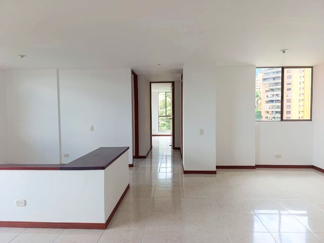 Apartamento de 2 alcobas en arriendo en El Poblado, Medellín, 90 m² · foto 9 de 17