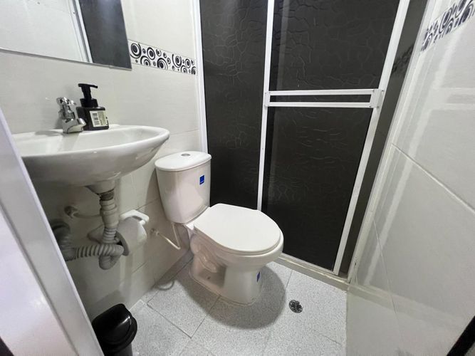 Edificio en venta en La Floresta, Cali, 200 m² · foto 11 de 24
