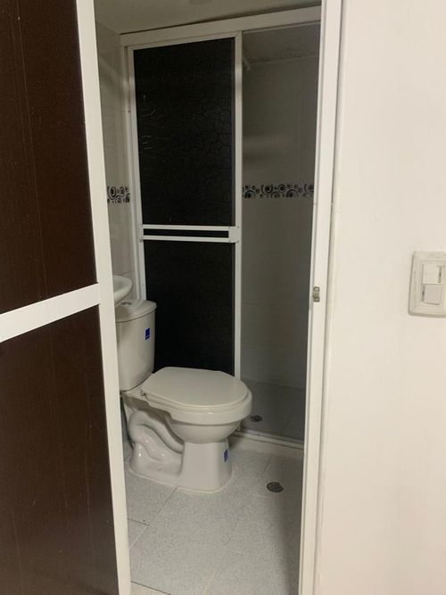 Edificio en venta en La Floresta, Cali, 200 m² · foto 23 de 24