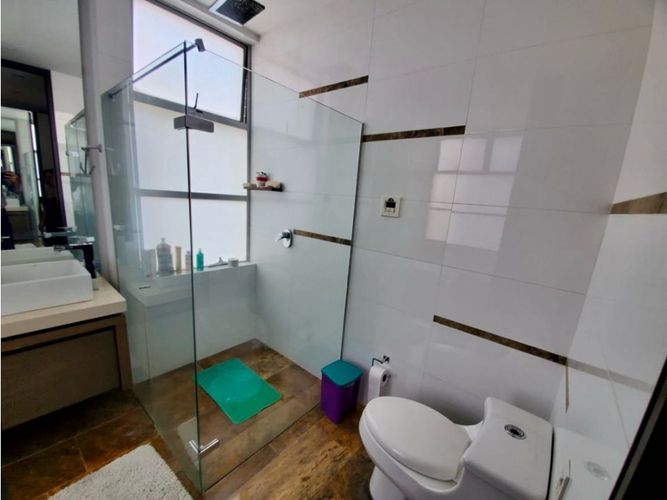 Apartamento de 3 alcobas en venta en La Visitación, Medellín, 254 m² · foto 19 de 21