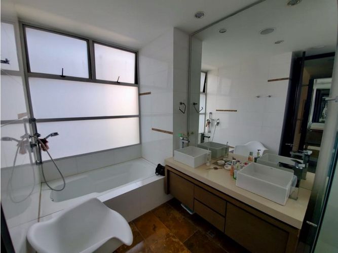 Apartamento de 3 alcobas en venta en La Visitación, Medellín, 254 m² · foto 21 de 21
