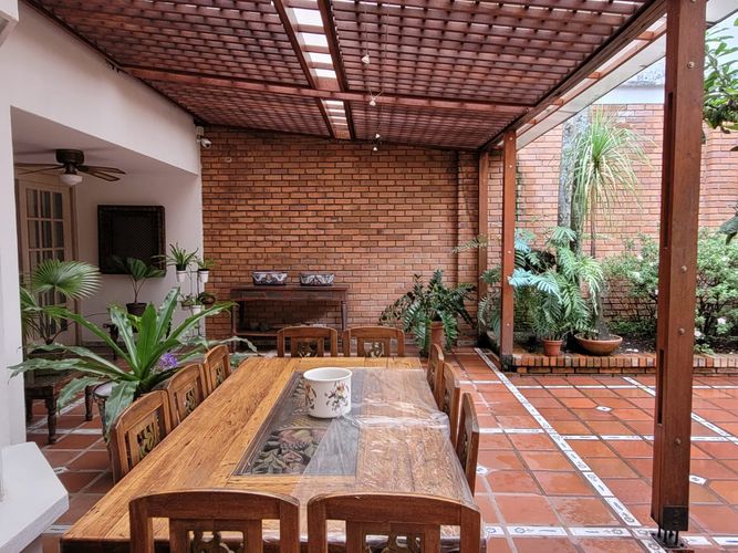 Casa de 3 alcobas en venta en Santa Teresita, Cali, 381 m² · foto 4 de 24