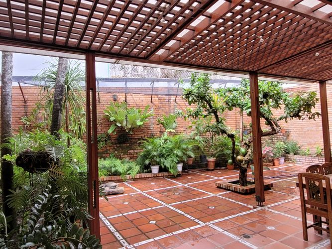 Casa de 3 alcobas en venta en Santa Teresita, Cali, 381 m² · foto 2 de 24