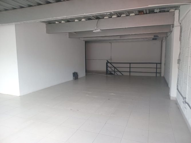 Local en arriendo en Laureles, Medellín, 275 m² · foto 2 de 17