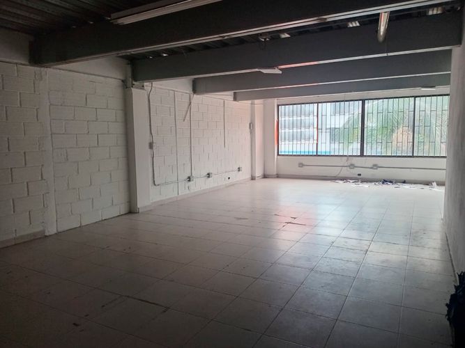 Local en arriendo en Laureles, Medellín, 275 m² · foto 13 de 17