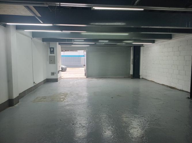 Local en arriendo en Laureles, Medellín, 140 m² · foto 2 de 9