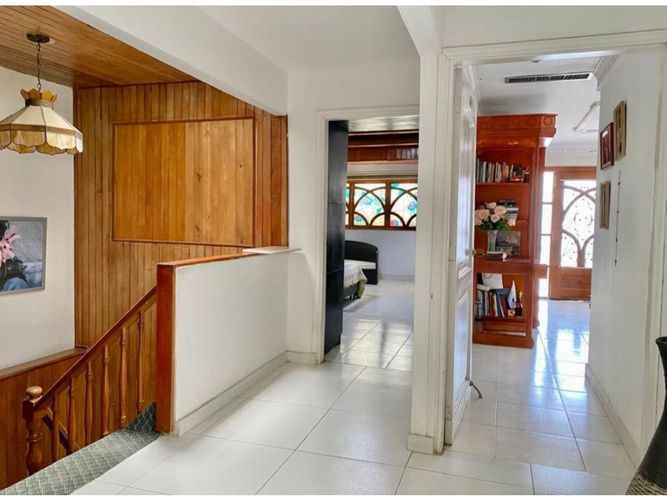 Casa de 5 alcobas en venta en Las Tres Cruces, Santa Marta, 269 m² · foto 11 de 14