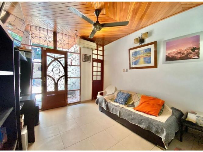 Casa de 5 alcobas en venta en Las Tres Cruces, Santa Marta, 269 m² · foto 14 de 14