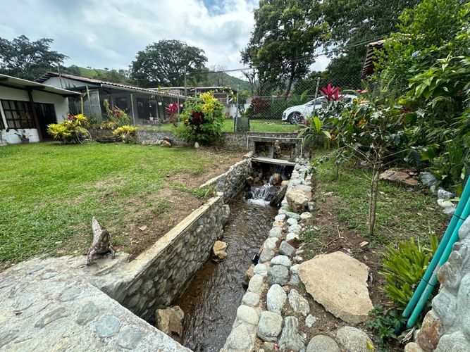 Casa de 11 alcobas en venta en Ayacucho - La Buitrera, Palmira, 1207 m² · foto 2 de 24