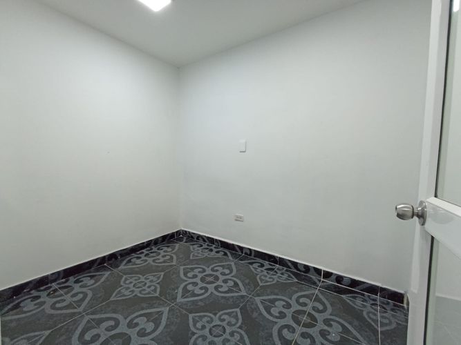 Local en venta en Ciudad Los Alamos, Cali, 35 m² · foto 20 de 23