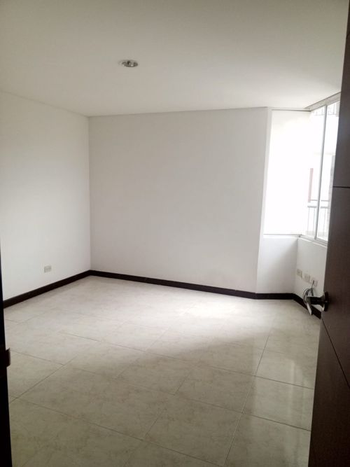 Apartamento de 3 alcobas en venta en Chipichape, Cali, 90 m² · foto 14 de 22
