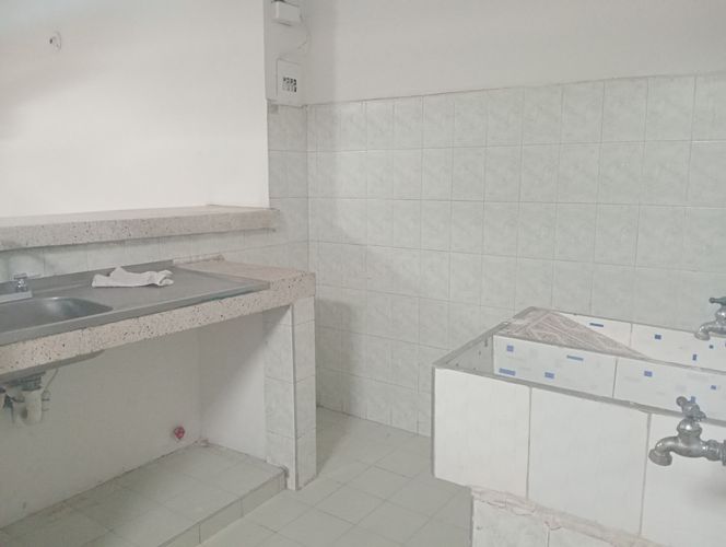 Casa de 9 alcobas en venta en Junin, Cali, 70 m² · foto 9 de 21