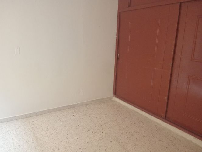 Casa de 9 alcobas en venta en Junin, Cali, 70 m² · foto 14 de 21