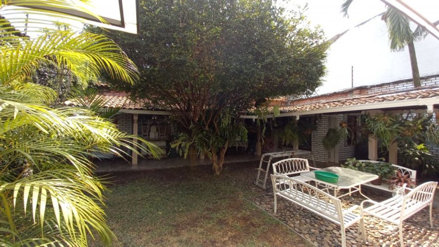Casa de 4 alcobas en venta en La Flora, Cali, 338 m² · foto 5 de 24