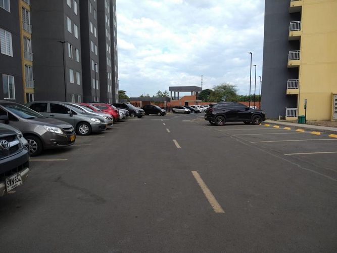 Apartamento de 2 alcobas en venta en Portales De Comfandi, Yumbo, 58 m² · foto 2 de 22