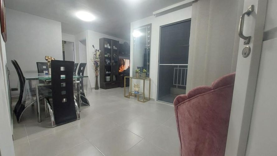 Apartamento de 2 alcobas en venta en Portales De Comfandi, Yumbo, 58 m² · foto 5 de 22