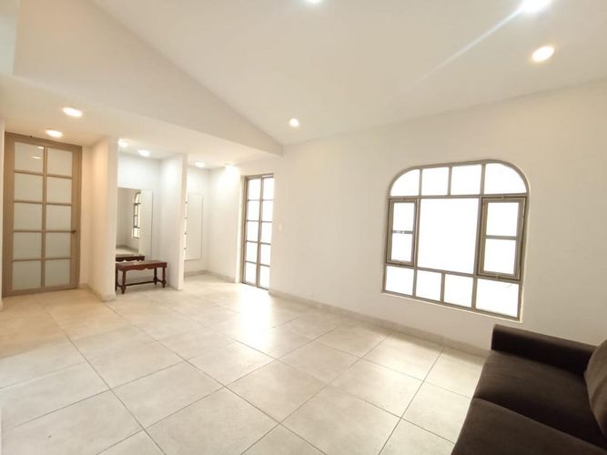 Casa de 4 alcobas en venta en Santa Monica, Cali, 220 m² · foto 8 de 24