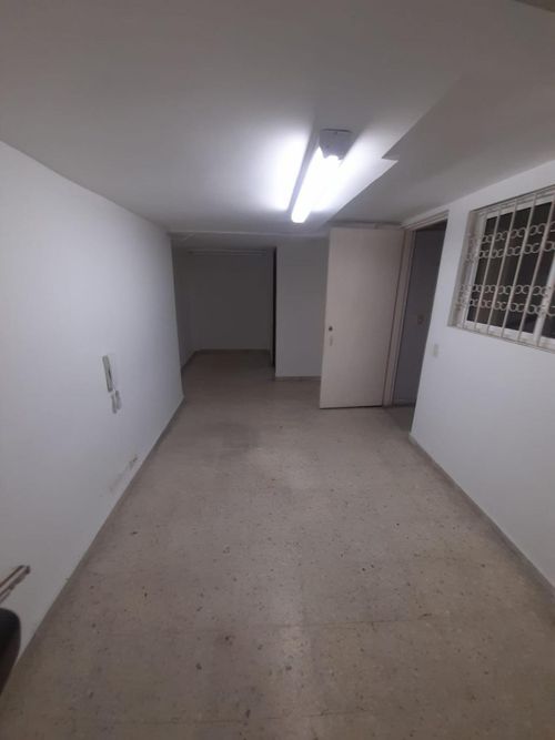 Edificio en venta en Santa Monica, Cali, 535 m² · foto 11 de 13