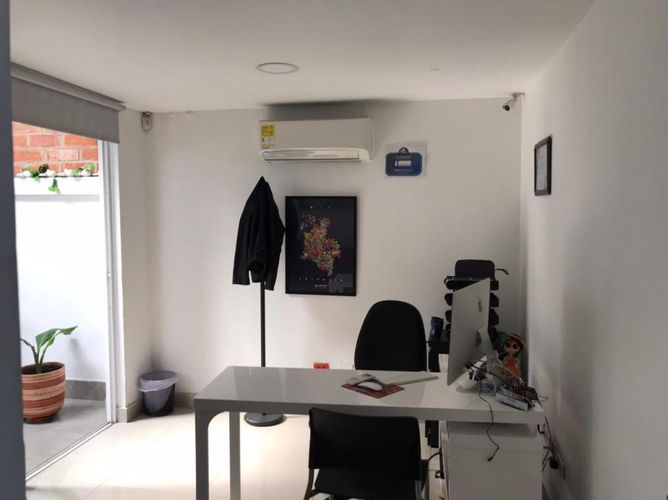 Casa de 7 alcobas en venta en San Vicente, Cali, 270 m² · foto 10 de 24