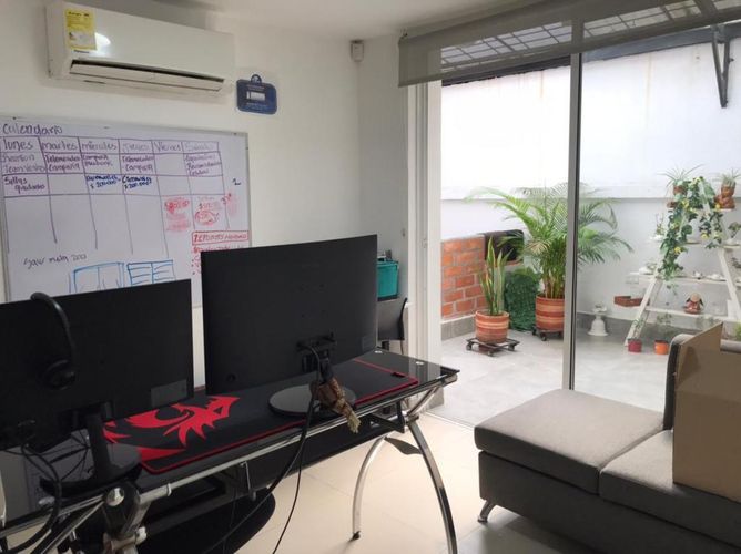 Casa de 7 alcobas en venta en San Vicente, Cali, 270 m² · foto 12 de 24