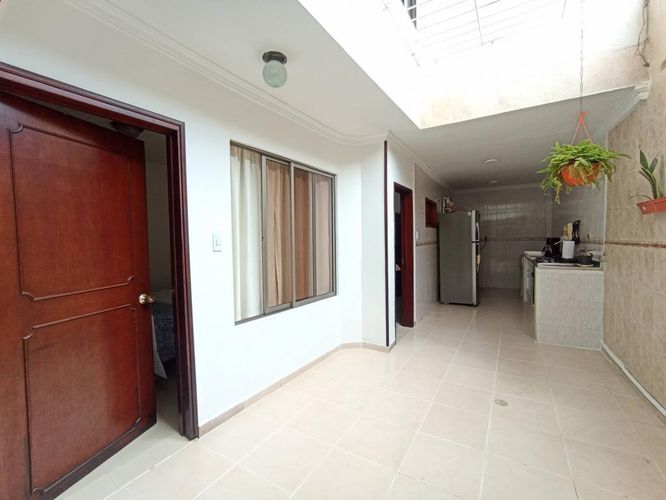 Casa de 9 alcobas en venta en Las Ceibas, Cali, 114 m² · foto 6 de 24