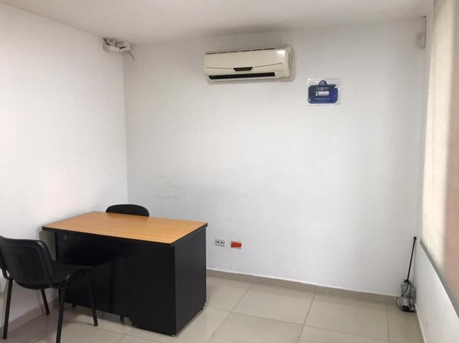 Casa de 7 alcobas en venta en San Vicente, Cali, 270 m² · foto 14 de 24