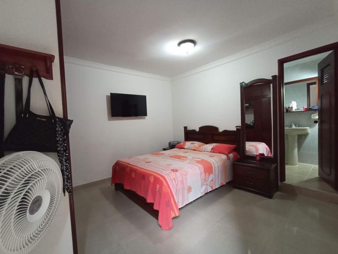 Casa de 9 alcobas en venta en Las Ceibas, Cali, 114 m² · foto 9 de 24