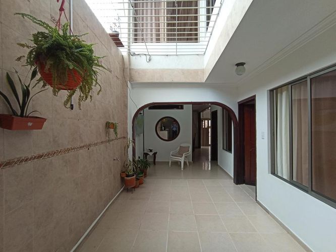 Casa de 9 alcobas en venta en Las Ceibas, Cali, 114 m² · foto 13 de 24