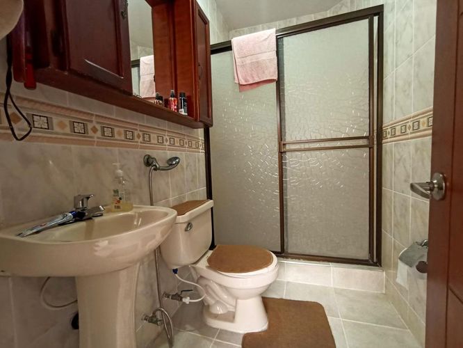 Casa de 9 alcobas en venta en Las Ceibas, Cali, 114 m² · foto 16 de 24
