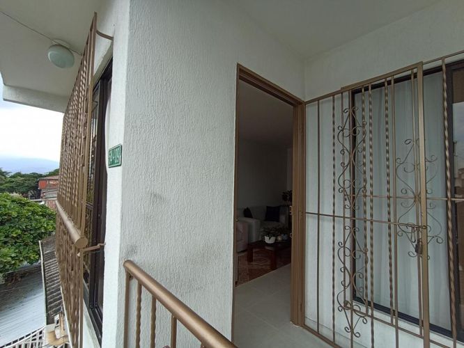 Casa de 9 alcobas en venta en Las Ceibas, Cali, 114 m² · foto 20 de 24