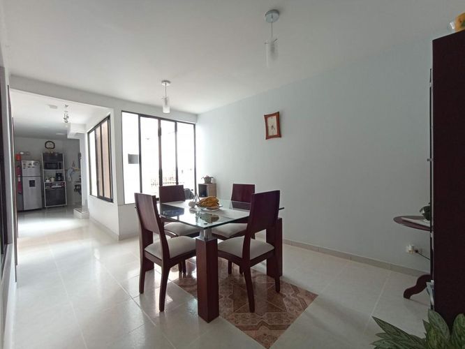 Casa de 9 alcobas en venta en Las Ceibas, Cali, 114 m² · foto 24 de 24