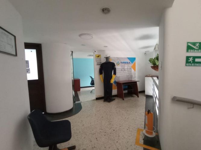 Edificio en venta en Popular, Cali, 100 m² · foto 7 de 24