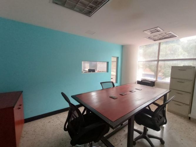 Edificio en venta en Popular, Cali, 100 m² · foto 8 de 24