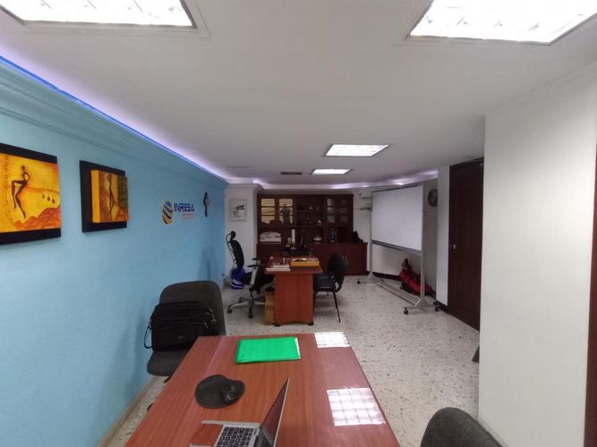 Edificio en venta en Popular, Cali, 100 m² · foto 12 de 24