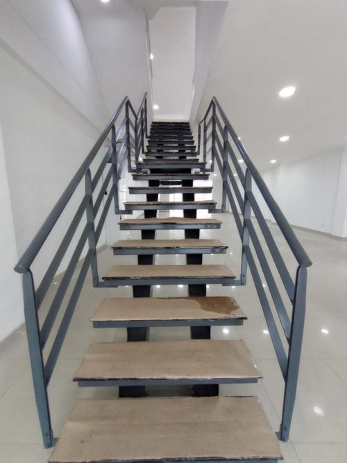 Edificio en venta en Los Libertadores, Cali, 1484 m² · foto 5 de 24