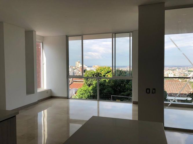 Apartamento en venta en Tejares Cristales, Cali · foto 6 de 14