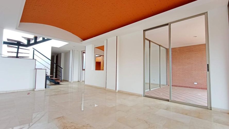 Apartamento en venta en Altos De Menga, Cali · foto 6 de 24