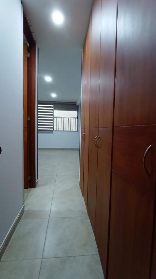 Apartamento en venta en Altos De Menga, Cali · foto 15 de 24