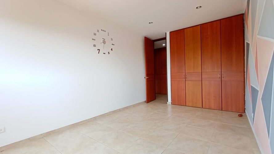 Apartamento en venta en Altos De Menga, Cali · foto 21 de 24