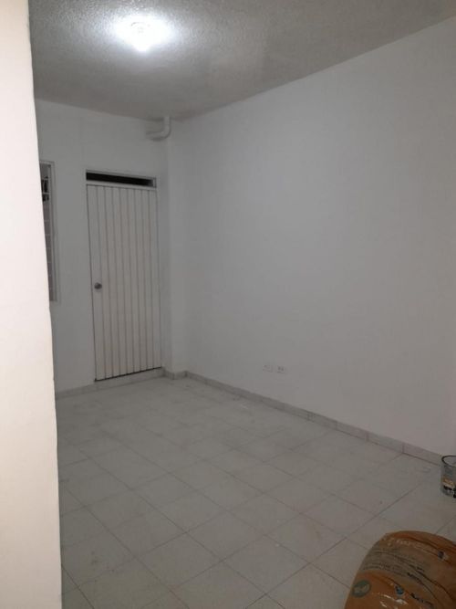 Bodega en venta en Guayaquil, Cali, 200 m² · foto 5 de 19
