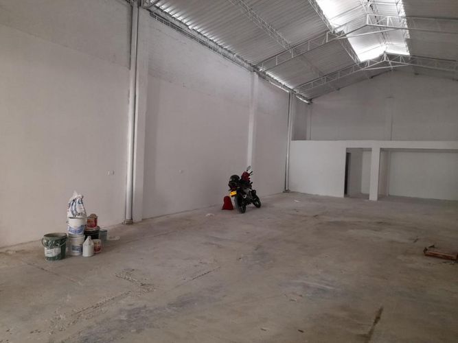Bodega en venta en Guayaquil, Cali, 200 m² · foto 9 de 19