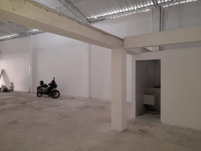 Bodega en venta en Guayaquil, Cali, 200 m² · foto 12 de 19