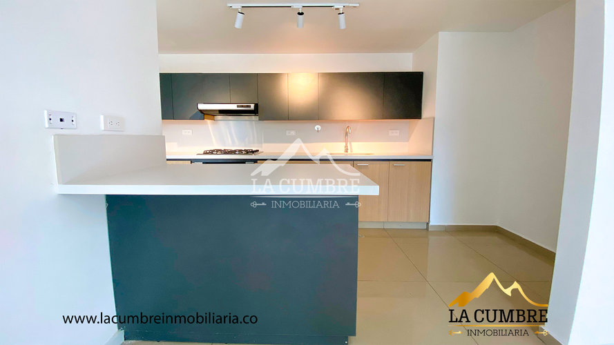 Apartamento de 3 alcobas en arriendo en Los Balsos, Medellín, 110 m² · foto 6 de 14