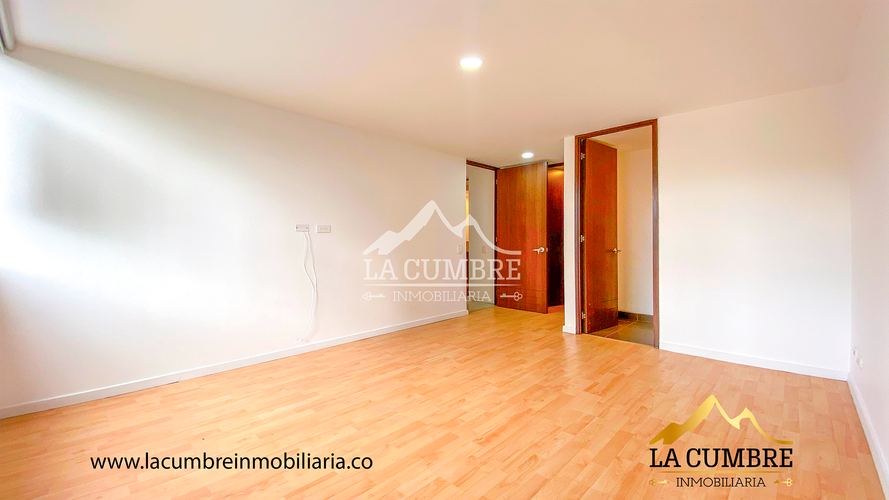 Apartamento de 3 alcobas en arriendo en Los Balsos, Medellín, 110 m² · foto 12 de 14