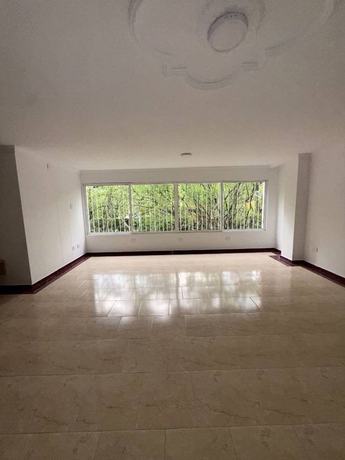 Casa en venta en El Ingenio, Cali, 685 m² · foto 7 de 12