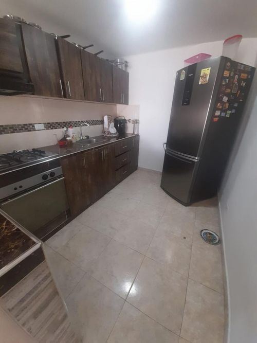 Casa de 5 alcobas en venta en Primero De Mayo, Cali, 300 m² · foto 7 de 24
