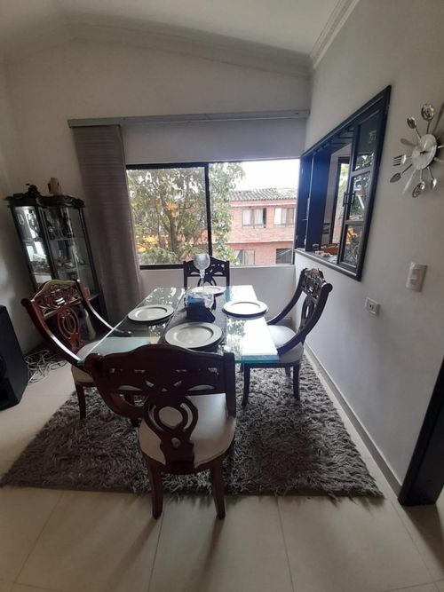 Casa de 5 alcobas en venta en Primero De Mayo, Cali, 300 m² · foto 19 de 24
