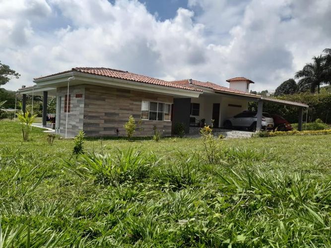 Casa de 3 alcobas en venta en San Antonio, Jamundí, 450 m² · foto 13 de 24